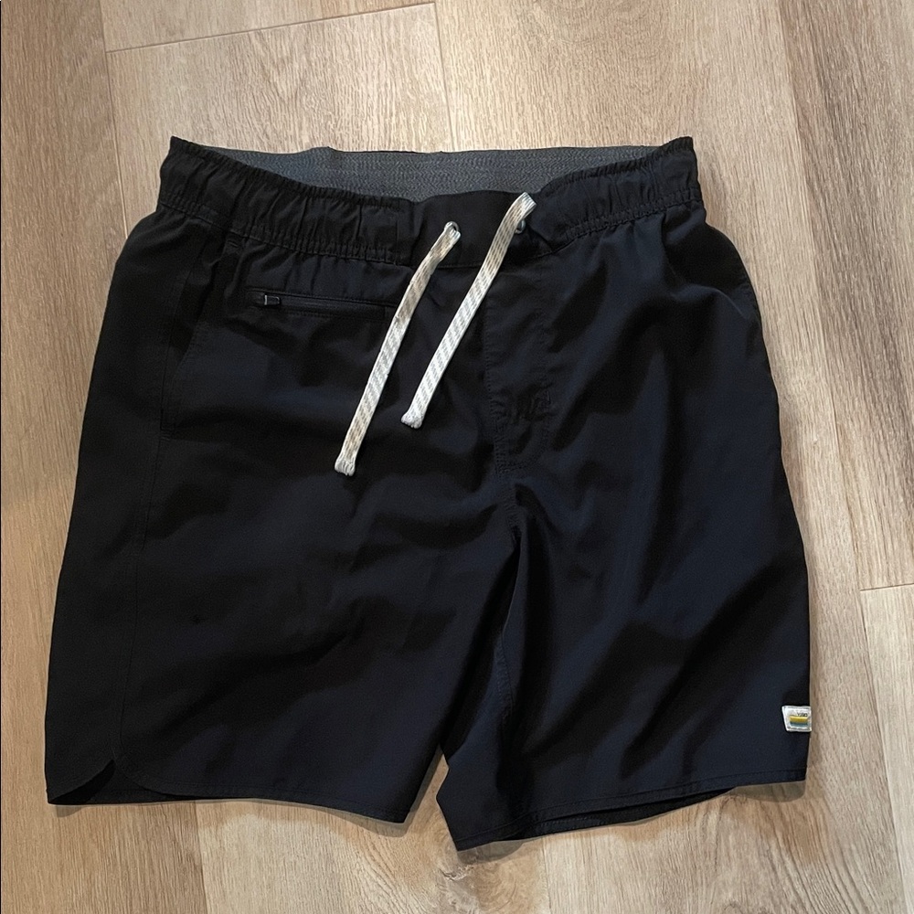 Vuori Black Men's Shorts